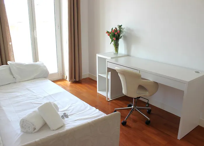 Luxury Rom